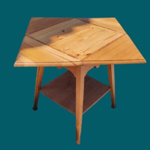 Table carrée pliable